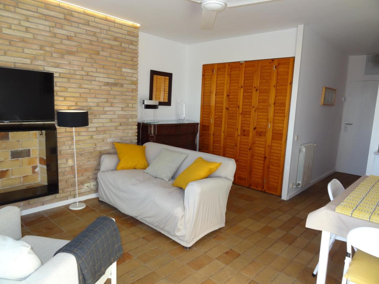 Penelope Apart Sitges Kültér fotó